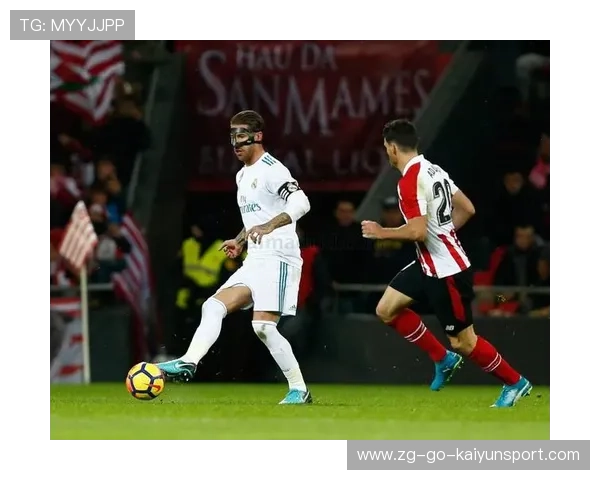 多特阿德耶米反向停球后直接抽射全场爆叫